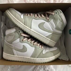 Jordan SEAFOAM 1s, good condition. Worn a few times